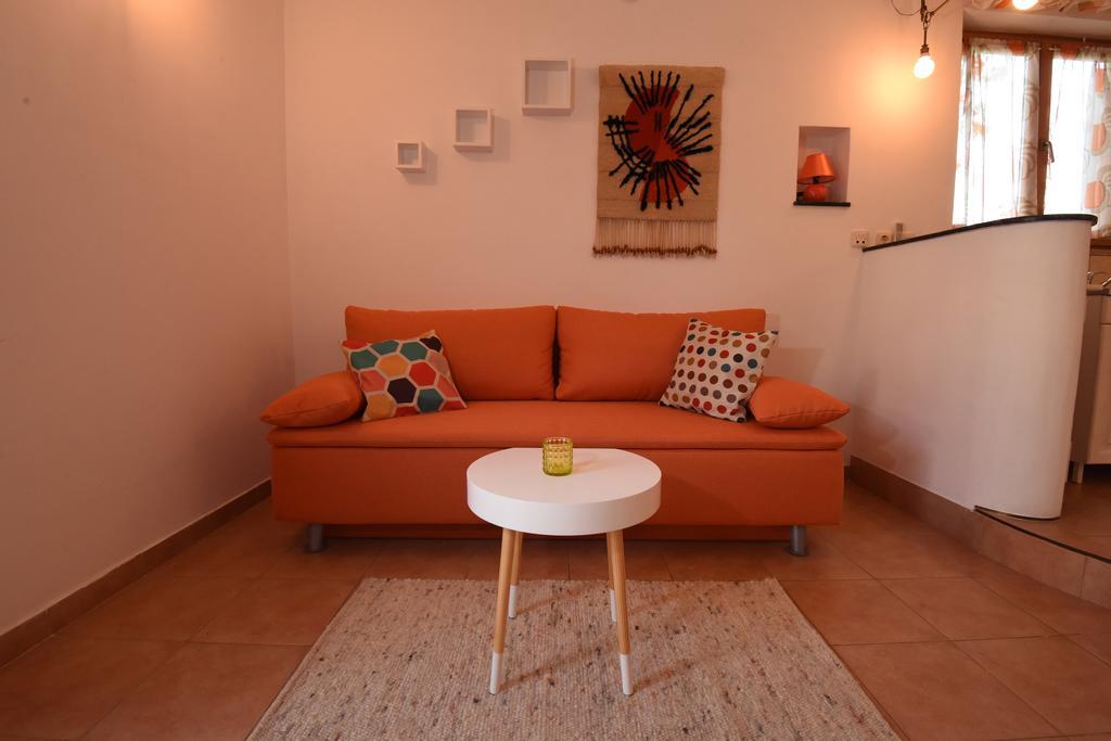 Rose Apartment Zara Esterno foto